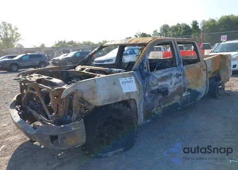 2018 Chevrolet Silverado 1500 2Lt from USA, damaged, VIN 3GCUKREC6JG229489